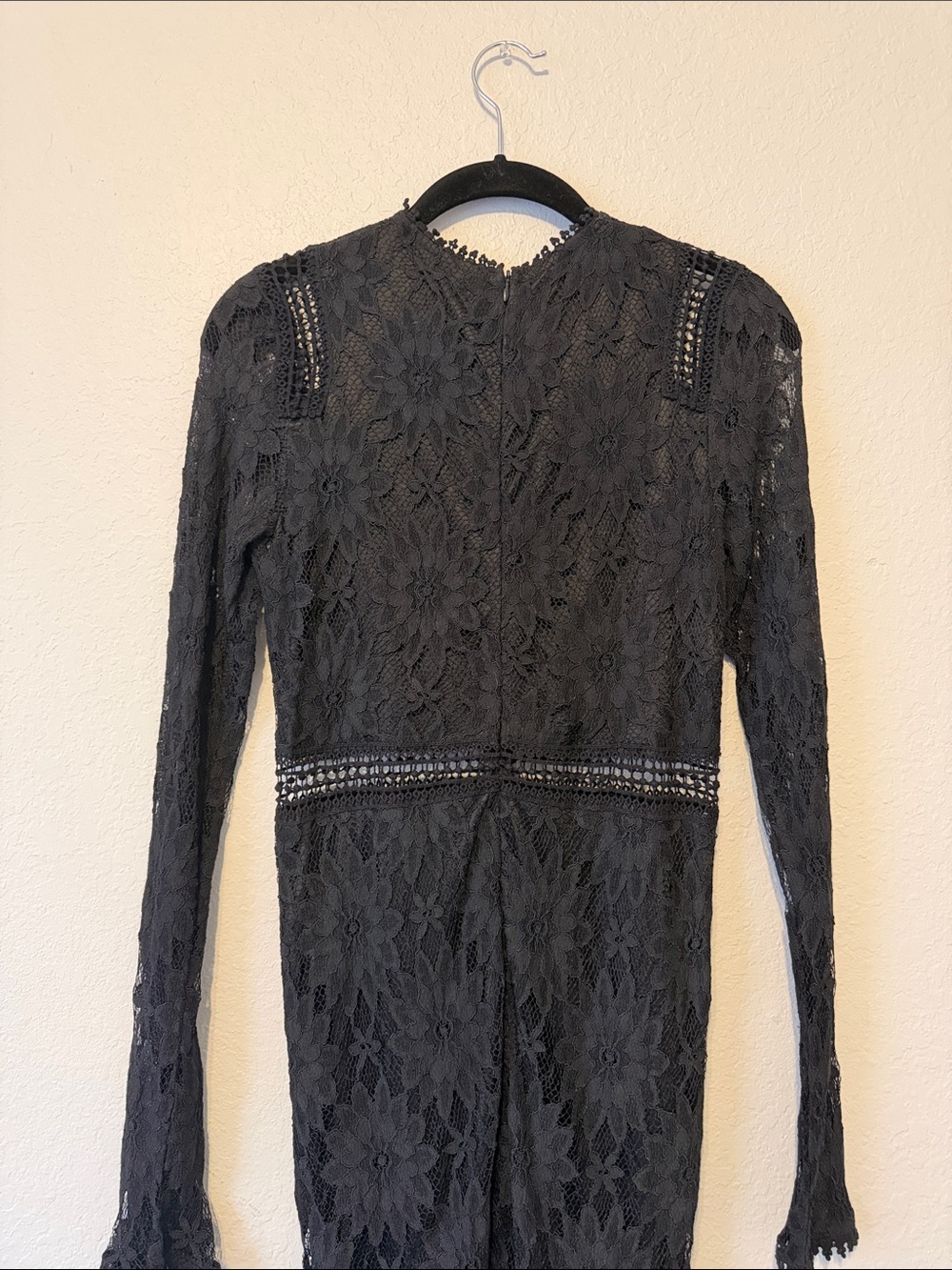 PrettyLittleThing Black Lace Midi Dress with Long Sleeves - Picture 7 of 8